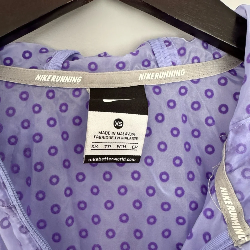 Nike Running Light Jacket - Picture 2 of 5